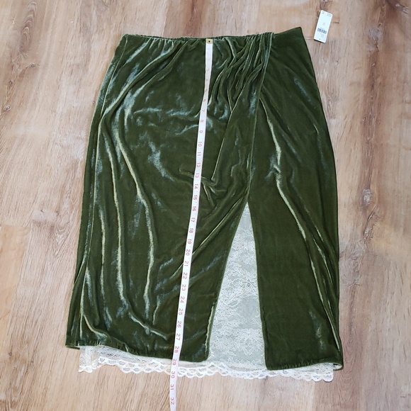 NWT Anthropologie Velvet Pencil Skirt, XL - Picture 10 of 14